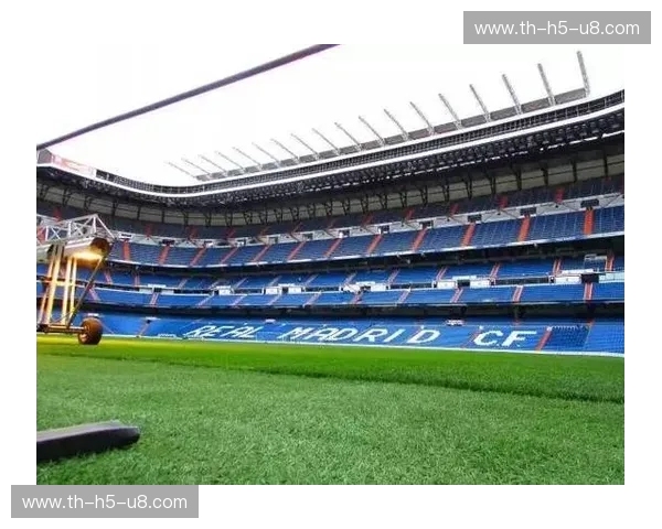 伯纳乌的月光与拉罗马雷达的烈火：当“皇家”遇见“皇家”，一场关于尊严与梦想的跨世纪博弈